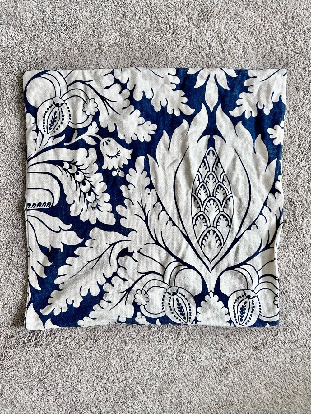 Pottery Barn Damask Print Pillow Cover Blue White 100% Cotton 24” x 24” Zipper